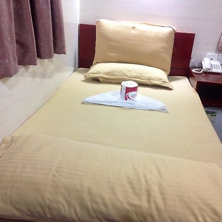 New Yan Yan Guest House Reception 9Th Floor Flat E4 E6 Гонконг Екстер'єр фото