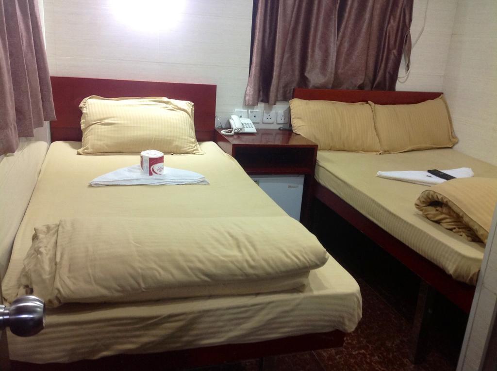 New Yan Yan Guest House Reception 9Th Floor Flat E4 E6 Гонконг Екстер'єр фото